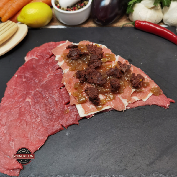 Cachopo de morcilla, cebolla caramelizada y jamón